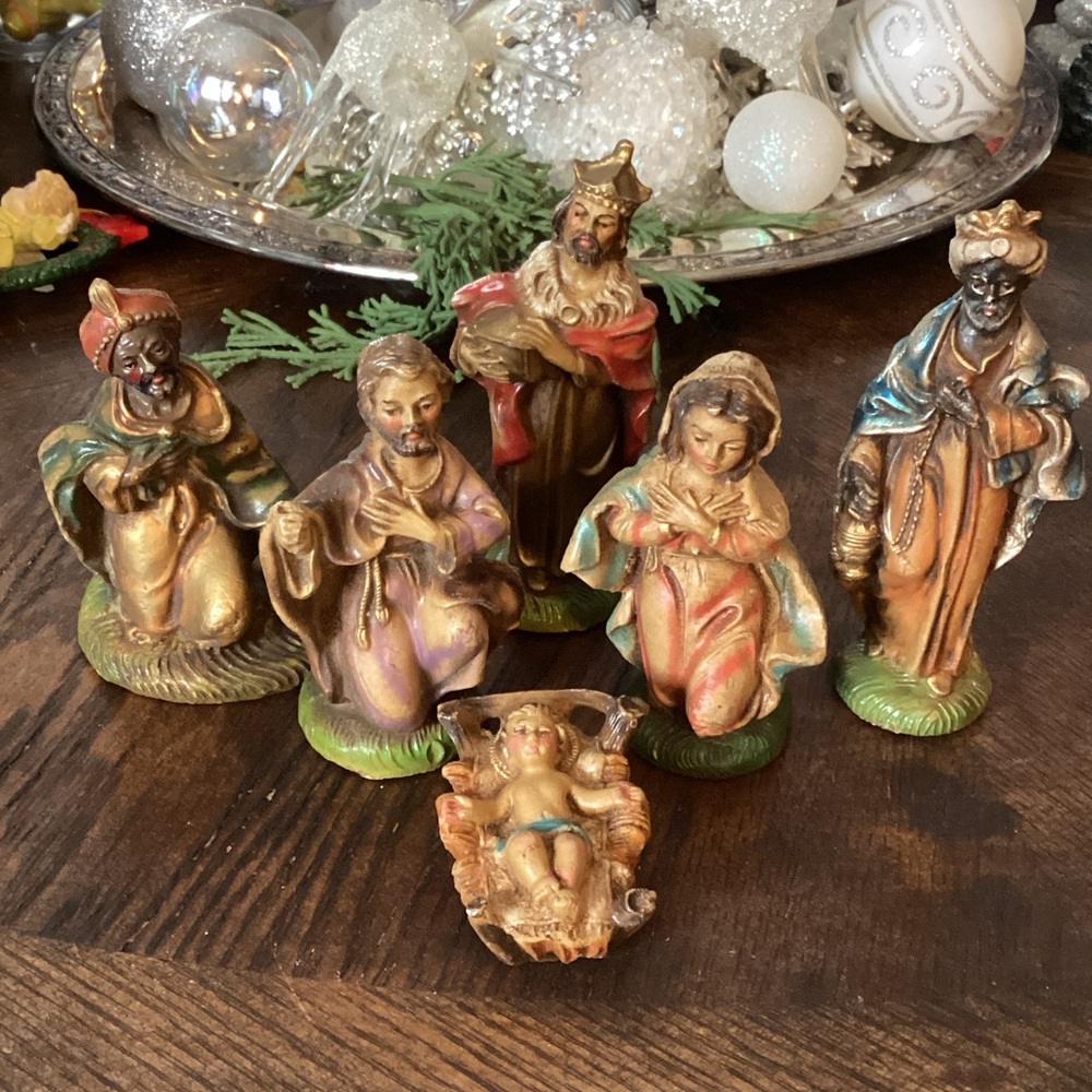 Unk Nativity Scene Figurines Set - Multicolor